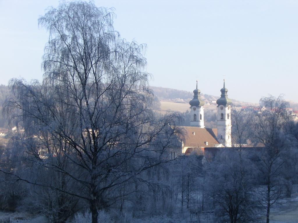 Gasthof Zur Post Zwiefalten ภายนอก รูปภาพ